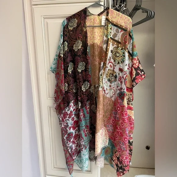 NWT Boutique Kimono Wrap Breezy Lightweight Gauze Boho Women’s One Size (M/L) - Picture 2 of 10